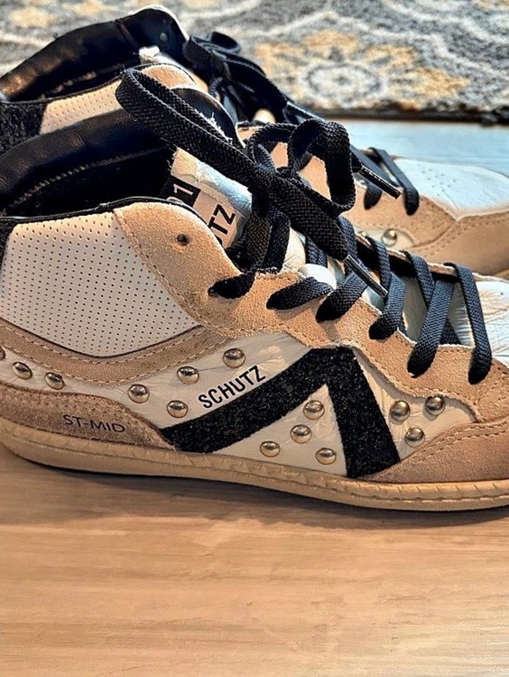 Schutz ST-Mid Rock Sneaker Studded High Tops Tan & Black US 7